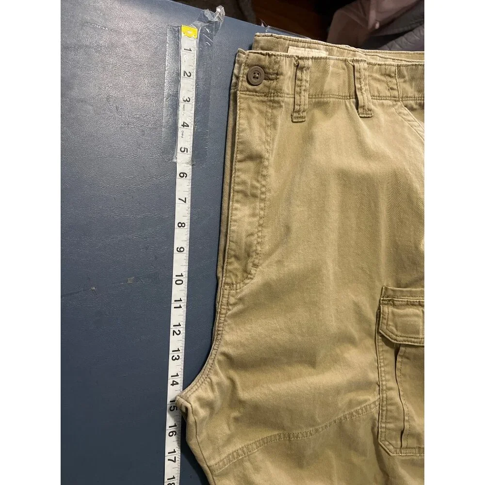 Mens Wrangler Outdoor Cargo Shorts SZ‎ 40 Outdoor Gorpcore Hiking Trail Beige